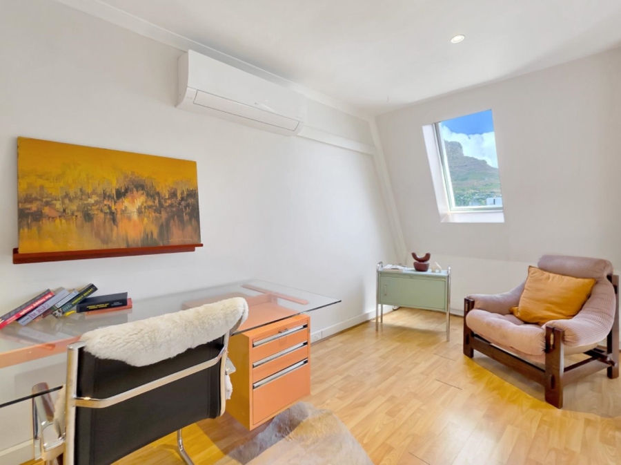 1 Bedroom Property for Sale in Cape Town City Centre Western Cape